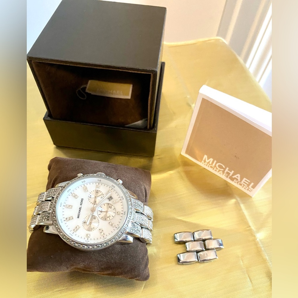 Authentic Michael Kors Watch. Some Missing Stones… - image 2